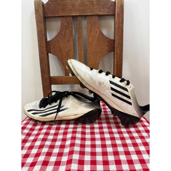ADIDAS FOOTBALL CLEATS MEN\'S SIZE-9 USED CONDITION main image 4